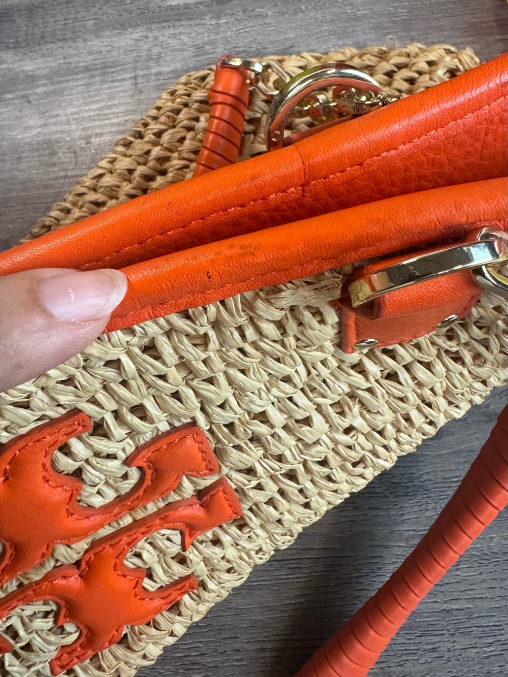 Tory Burch Straw Tote shoulder chain Orange Trim and Gold Chain Handles - Picture 9 of 9